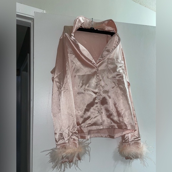 Feather wrist silk shirt - Picture 4 of 6